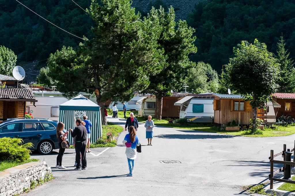Villaggio Turistico Camping Cervino Анте-Сент-Андре Екстер'єр фото