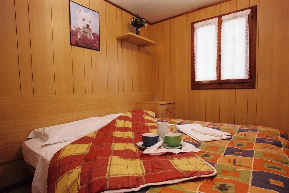 Villaggio Turistico Camping Cervino Анте-Сент-Андре Екстер'єр фото
