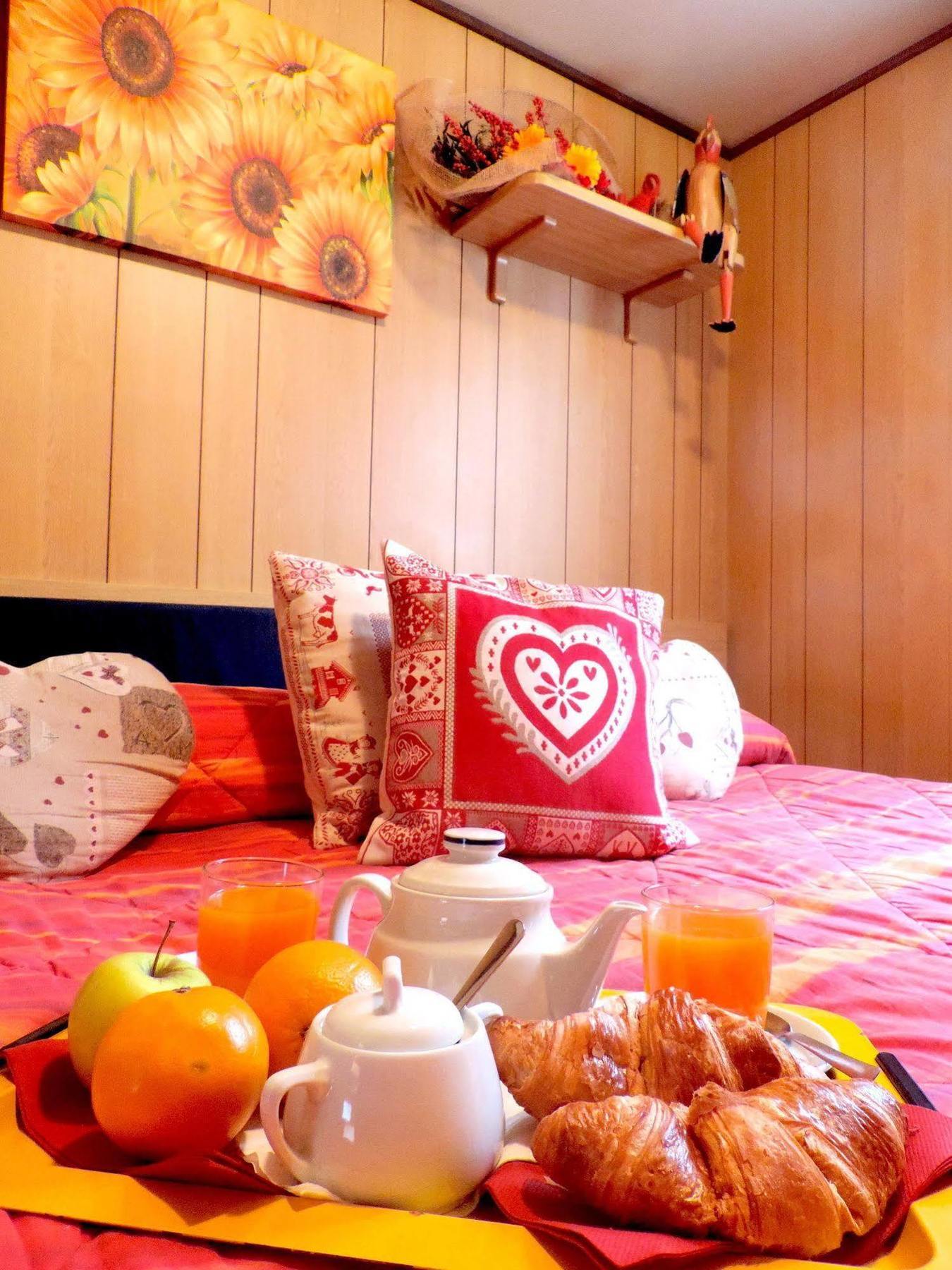Villaggio Turistico Camping Cervino Анте-Сент-Андре Екстер'єр фото